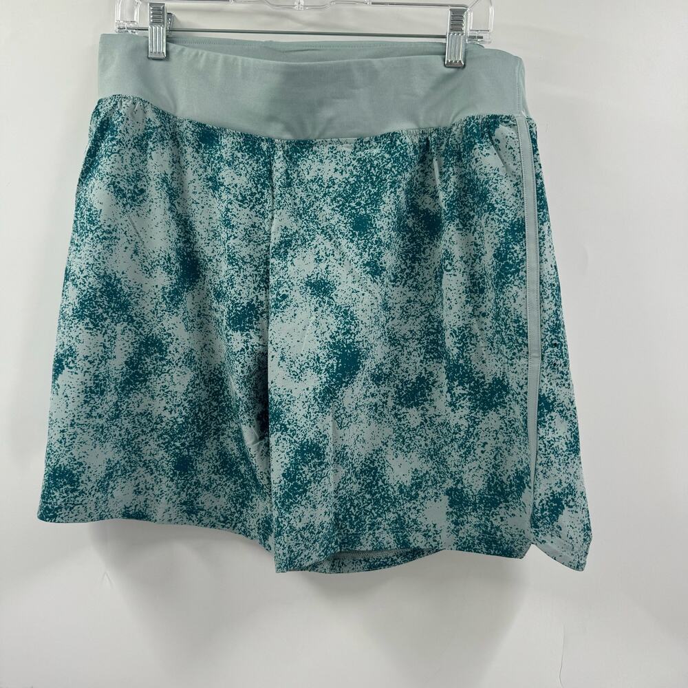 NWT Under Armour blue Speed pocket print shorts